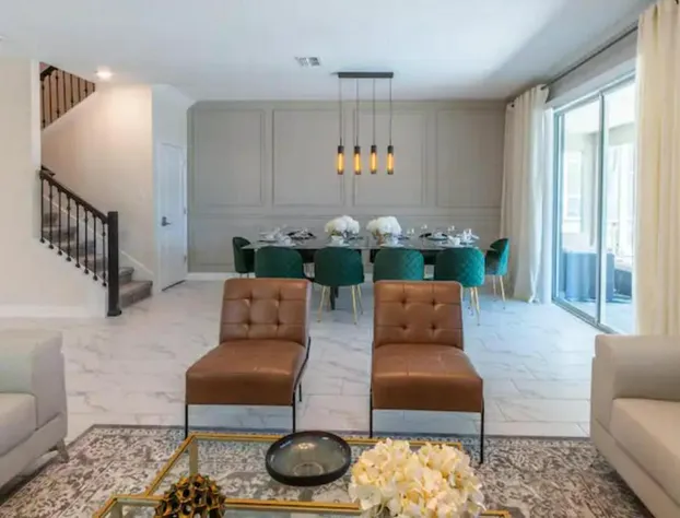 Surprise Kids Robin Hood Comes w Water Park Resort hotel detail image 3