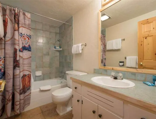 JHRL - Four Seasons II #3 - Perfect mountain getaway hotel detail image 2