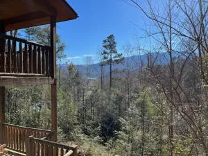 Rocky Top Lodge 6 Bedrooms Pool Access Hot Tub Mountain View Sleeps 14 hotel hero