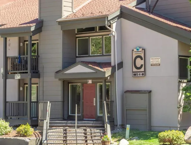 #329 - Fab Modern Mountain Retreat Urban Design Steps from Canyon Lodge hotel detail image 1