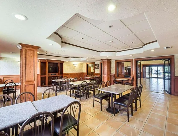 Shary Inn and Suites hotel detail image 3