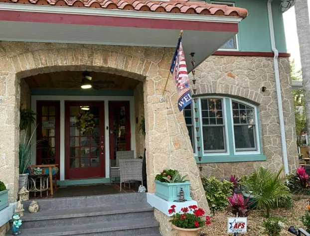 Ms. Maggie's South Country Inn hotel detail image 1