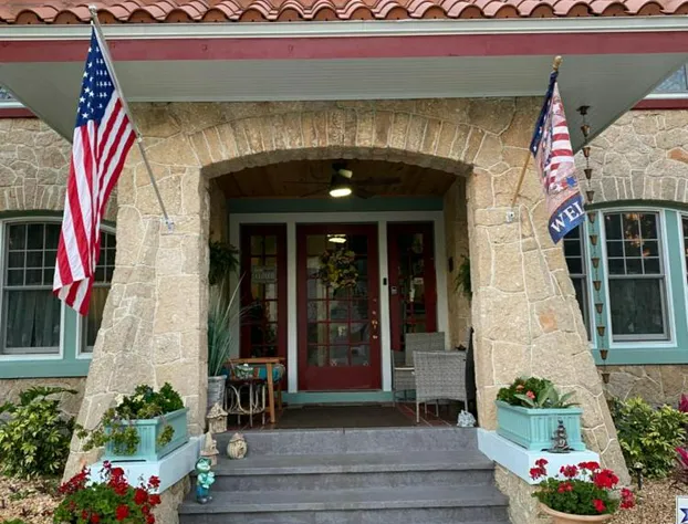 Ms. Maggie's South Country Inn hotel detail image 2