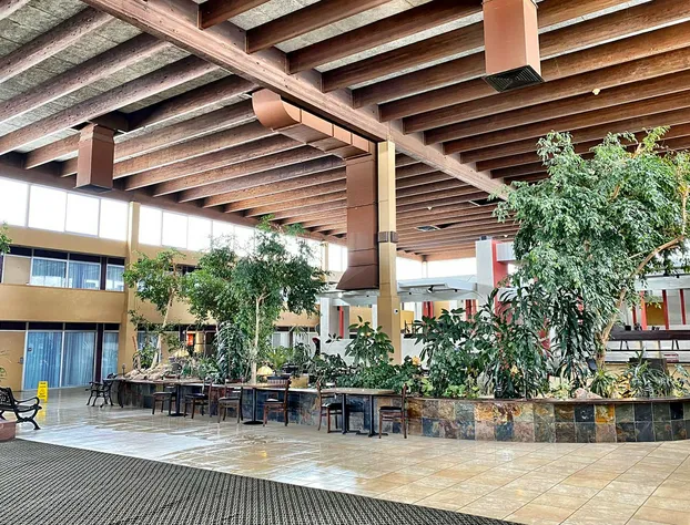 Econo Lodge hotel detail image 2