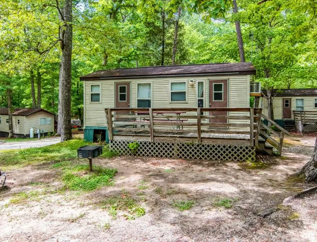 Williamsburg Camping Resort 28 ft. Park Model 11 hotel detail image 1