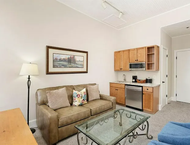 Independence Square Unit 213 hotel detail image 2