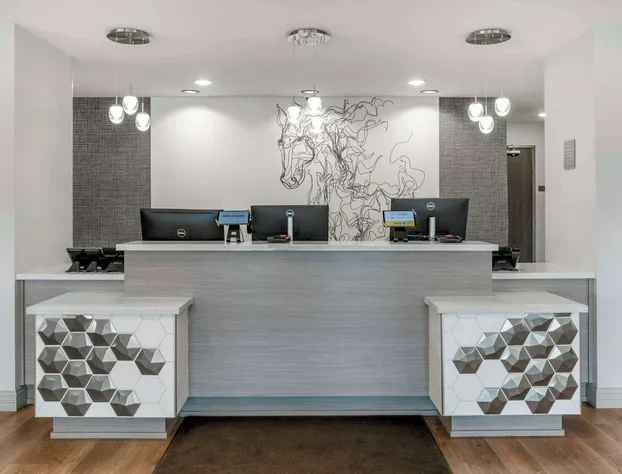 Comfort Inn & Suites Clarksville - Louisville North hotel detail image 3