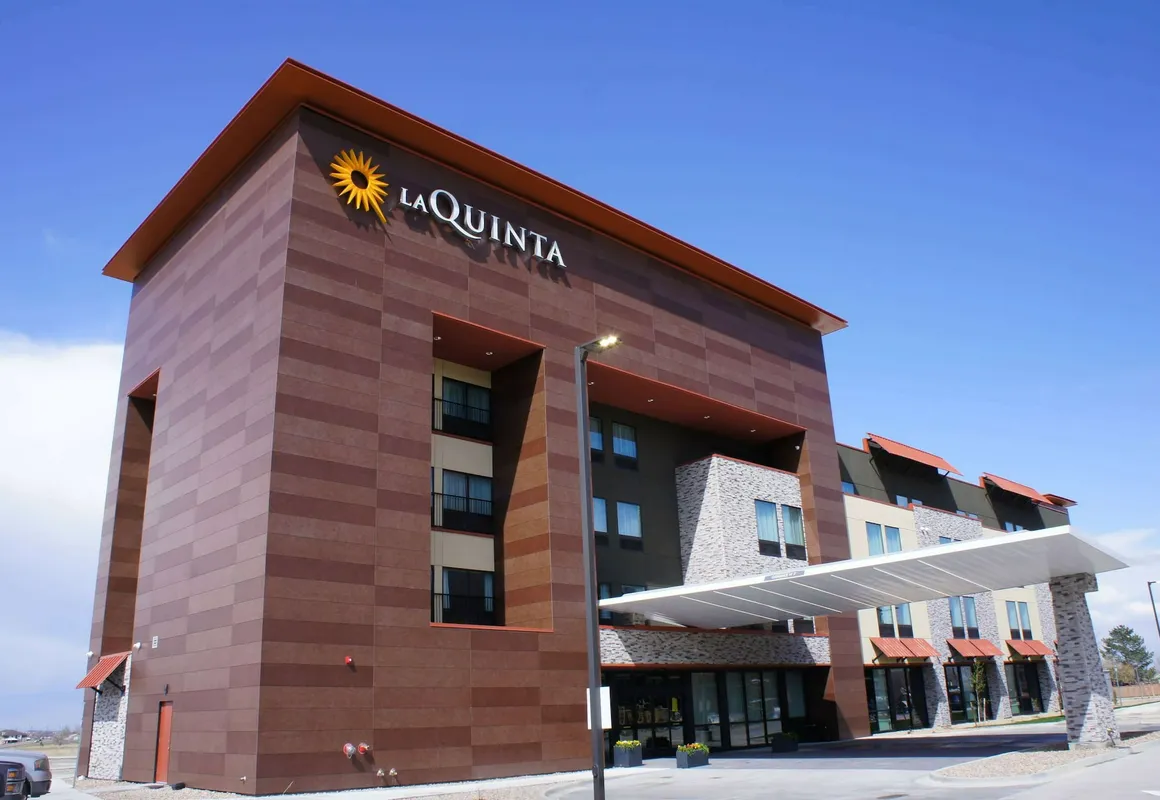 La Quinta Inn & Suites by Wyndham Littleton/Red Rocks hotel hero