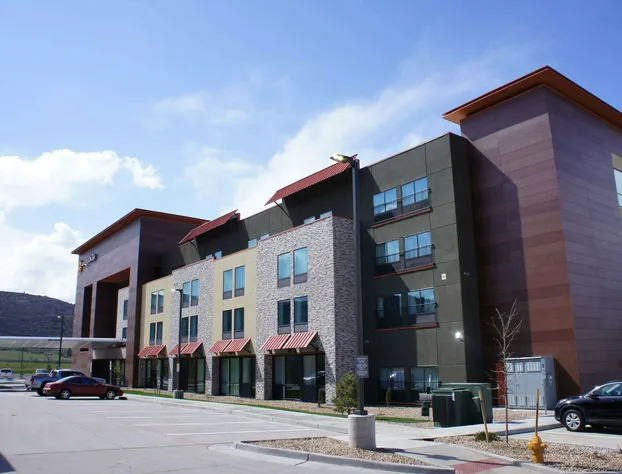 La Quinta Inn & Suites by Wyndham Littleton/Red Rocks hotel detail image 4