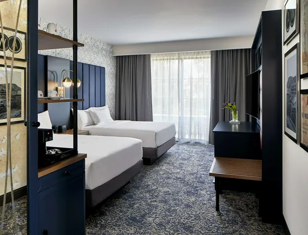 The Hamilton Alpharetta, Curio Collection by Hilton hotel detail image 4