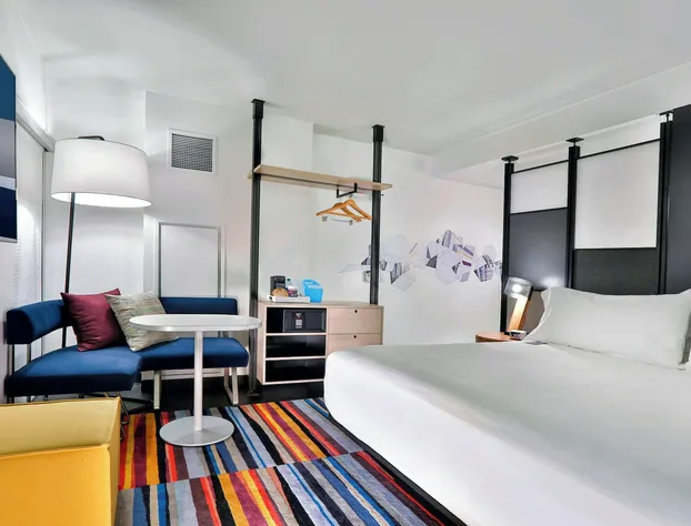 Aloft Wilmington at Coastline Center hotel detail image 4