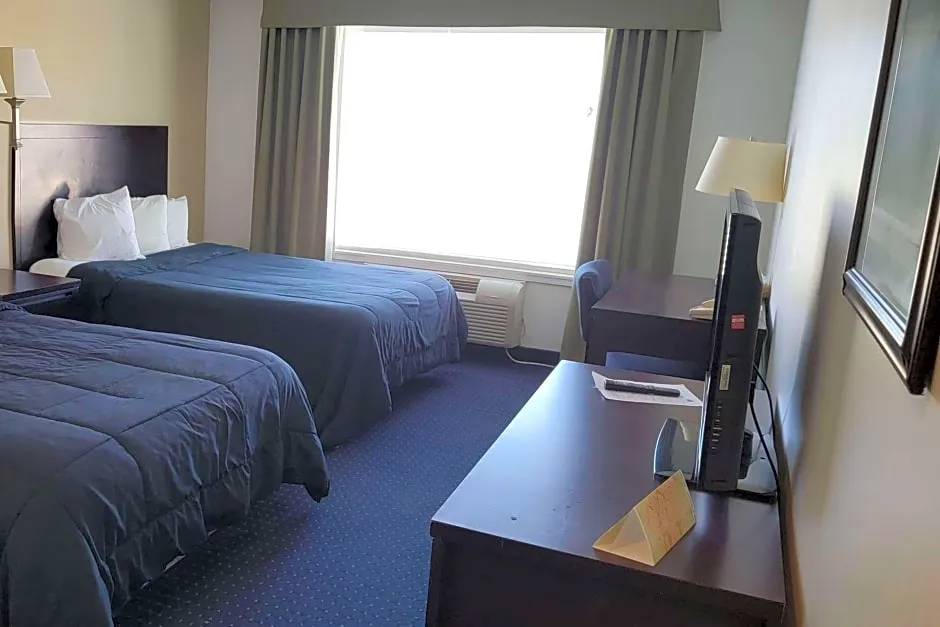 Days Inn By Wyndham Canadian hotel hero