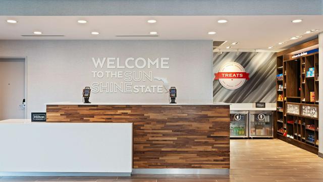 Hampton Inn & Suites Alachua I-75 hotel detail image 3