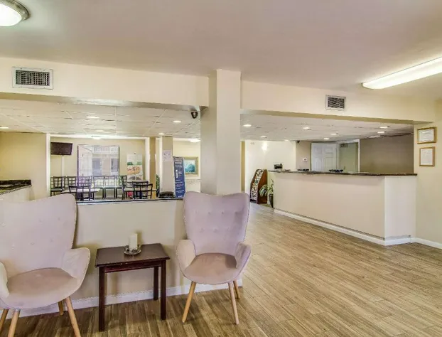 Suburban Studios Hotel Kingsland Near I-95 hotel detail image 4