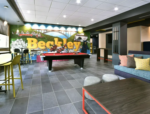 Tru by Hilton Beckley hotel detail image 2