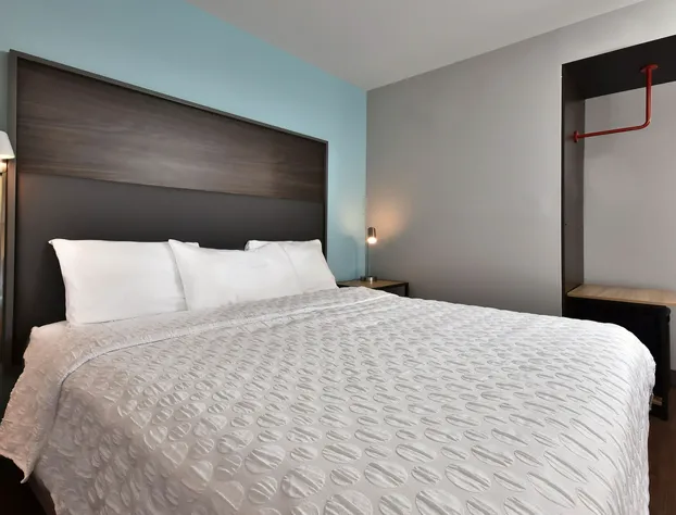 Tru by Hilton Beckley hotel detail image 3