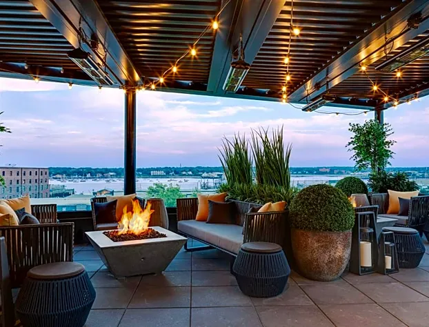 Canopy by Hilton Portland Waterfront hotel detail image 3