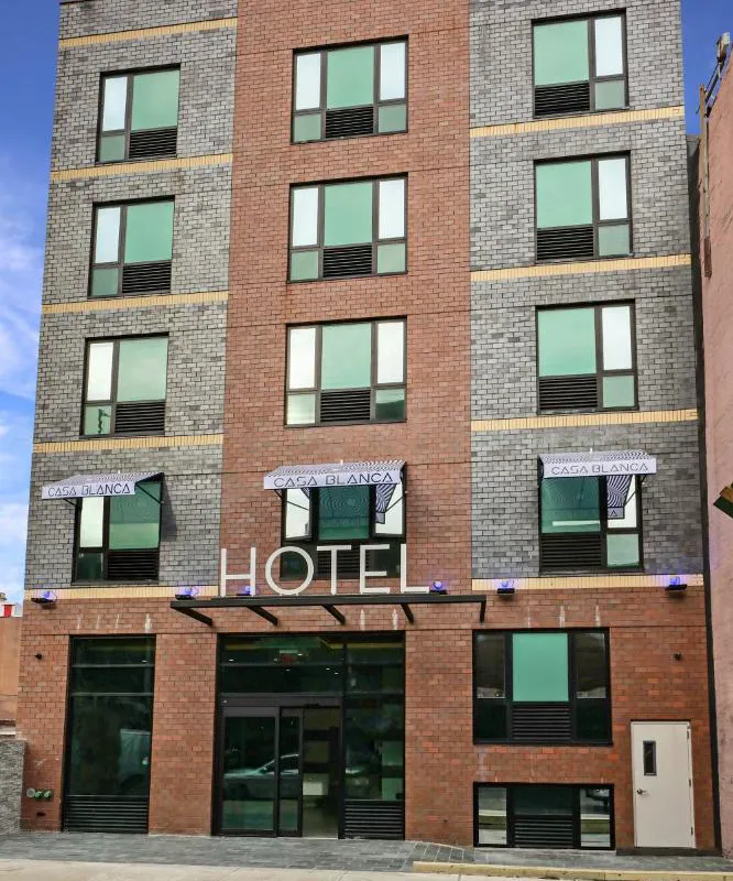 Casa Blanca Hotel Brooklyn hotel hero