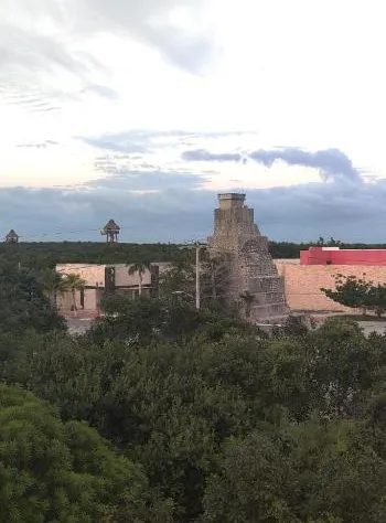 Business Hotel by Kan Ahau hotel detail image 4