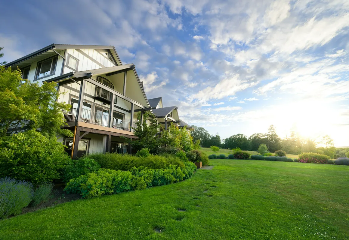 The Setting Inn Willamette Valley hotel hero