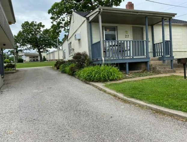 Rockwood Resort Motel hotel detail image 1