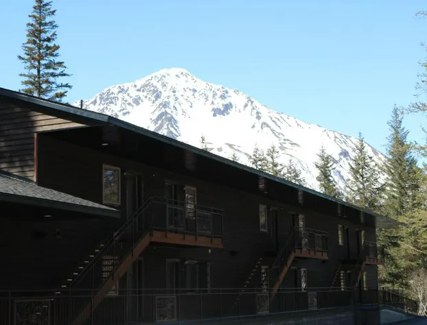 Spruce Lodge hotel detail image 2