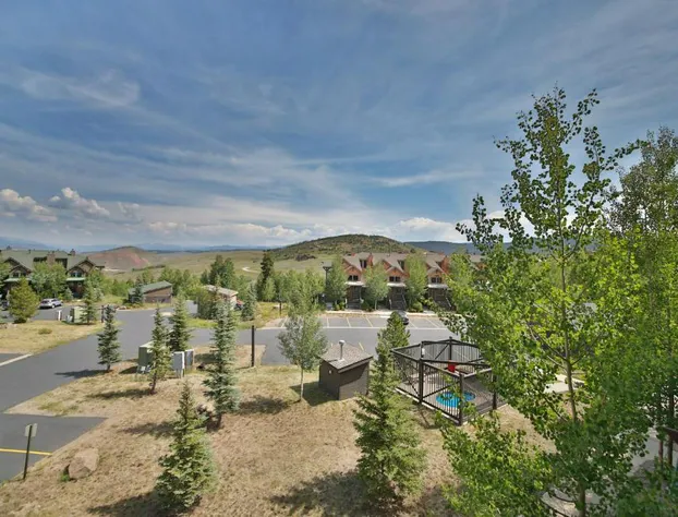 Kicking Horse Lodges 4-302 hotel detail image 4