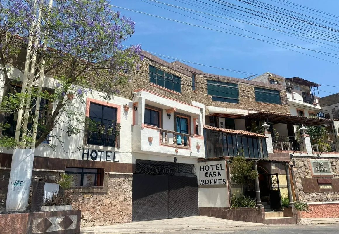 Casa 12 Reales hotel hero