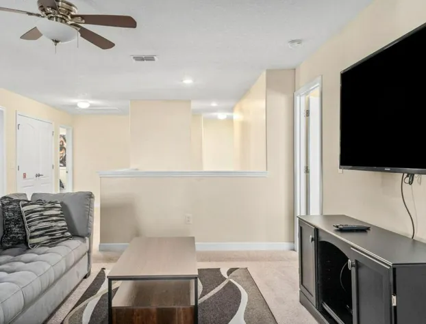 Disney Best Secret 7 Miles To Disney - World - Champion Gates Resort 9 Beds 26 Sleepers Free Water Park hotel detail image 4