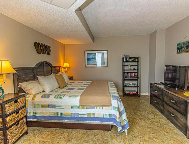 Oceanview 1 Bedroom Suite Landmark Resort 1250 Perfect for a couple or party of 4 hotel detail image 4
