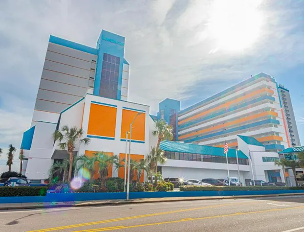 Oceanview 1 Bedroom Suite Landmark Resort 1250 Perfect for a couple or party of 4 hotel detail image 1