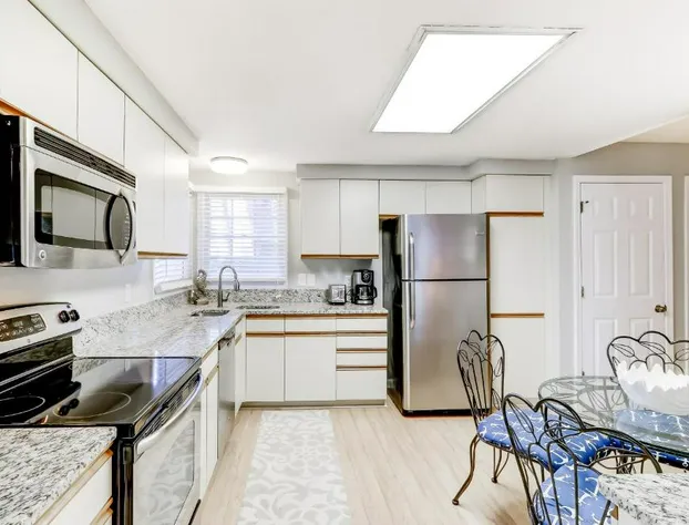 Evian 230 hotel detail image 1