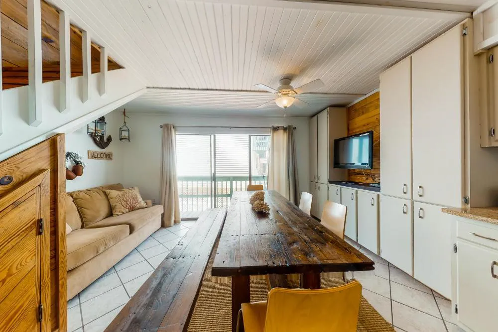 Beachwalk #6 hotel hero