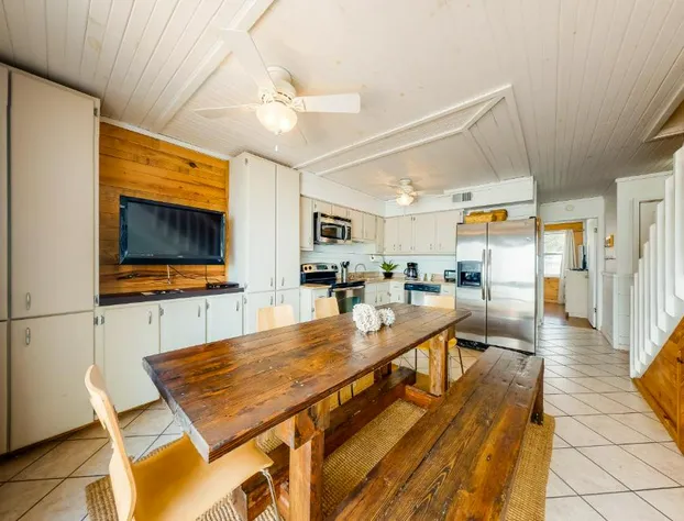 Beachwalk #6 hotel detail image 2