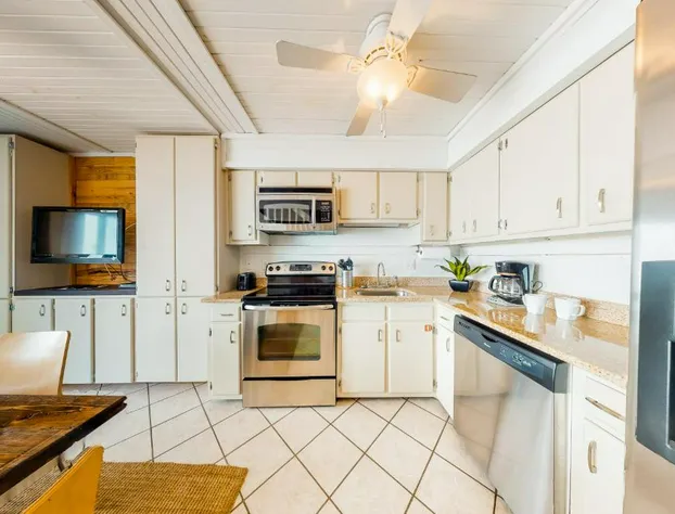 Beachwalk #6 hotel detail image 4