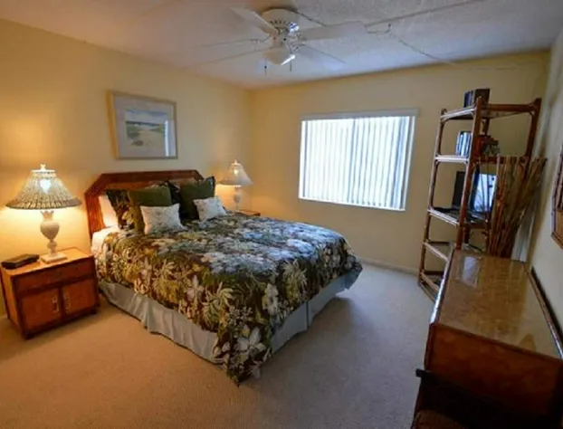 Unit 8204 - Ocean & Racquet Resort hotel detail image 4