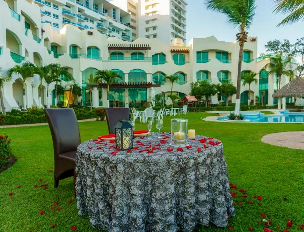 Hotel Playa Caracol hotel detail image 4