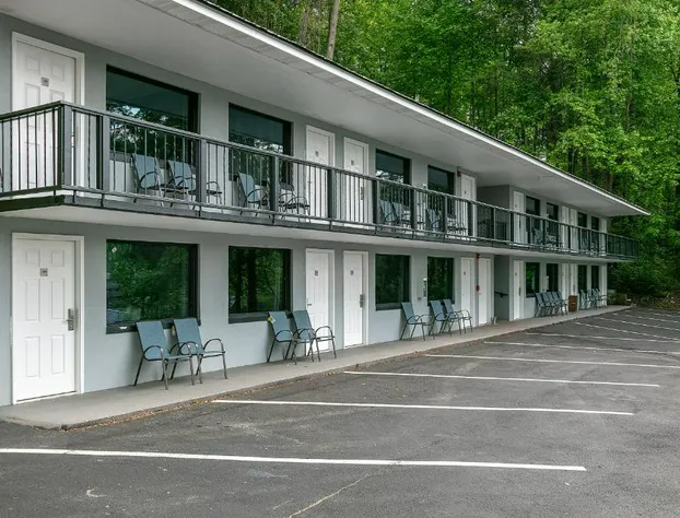 Gatlinburg Mountain Inn hotel detail image 1