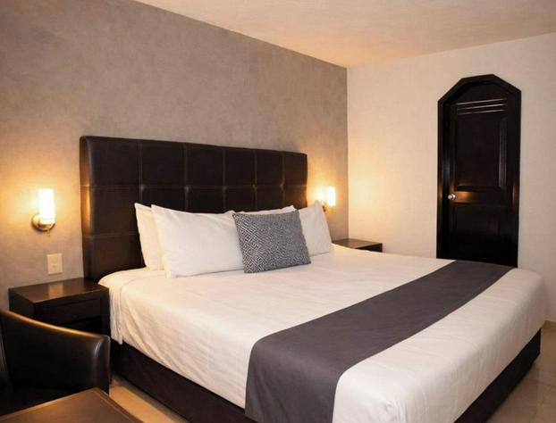 Hotel Ix by San Clemente Business Class hotel detail image 3