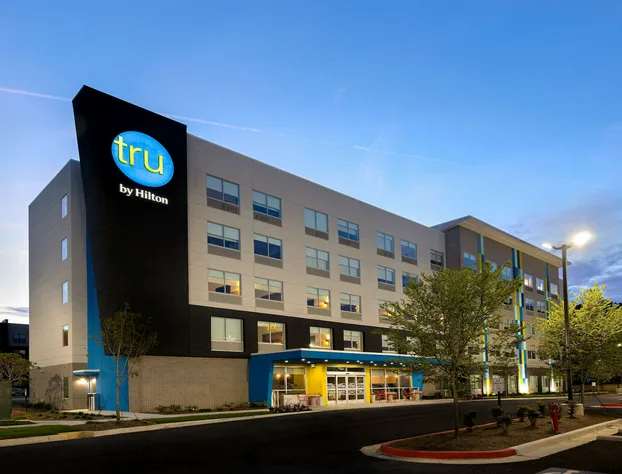 Tru By Hilton Atlanta Galleria Ballpark hotel detail image 2