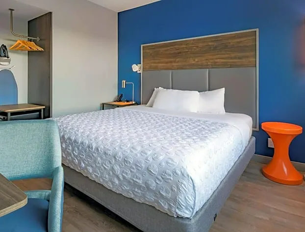 Tru By Hilton Omaha I-80 at 72nd Street, NE hotel detail image 3