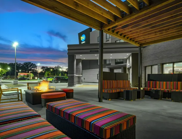 Tru By Hilton Omaha I-80 at 72nd Street, NE hotel detail image 2