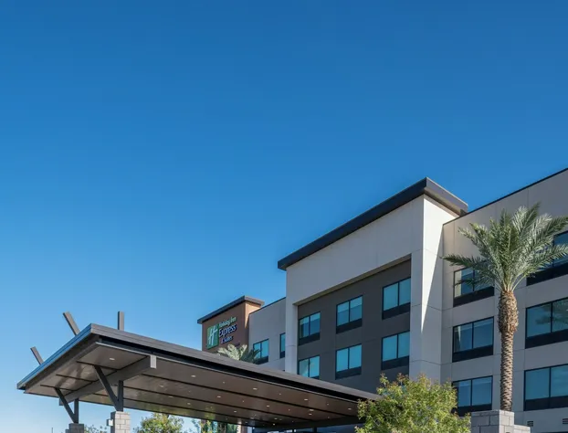 Holiday Inn Express & Suites Gilbert Mesa Gateway Airport by IHG hotel detail image 1