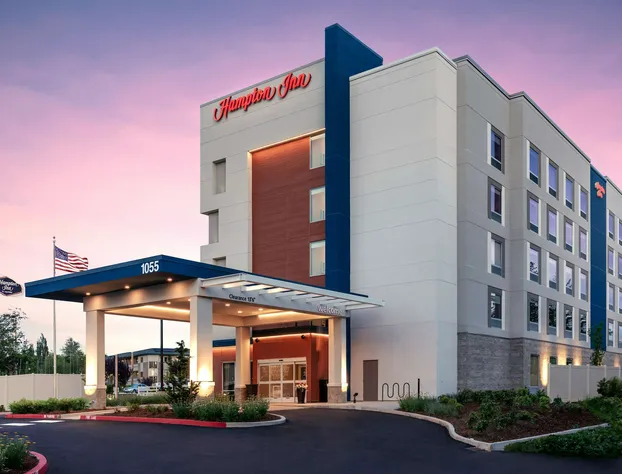 Hampton Inn Bellingham Airport hotel detail image 1