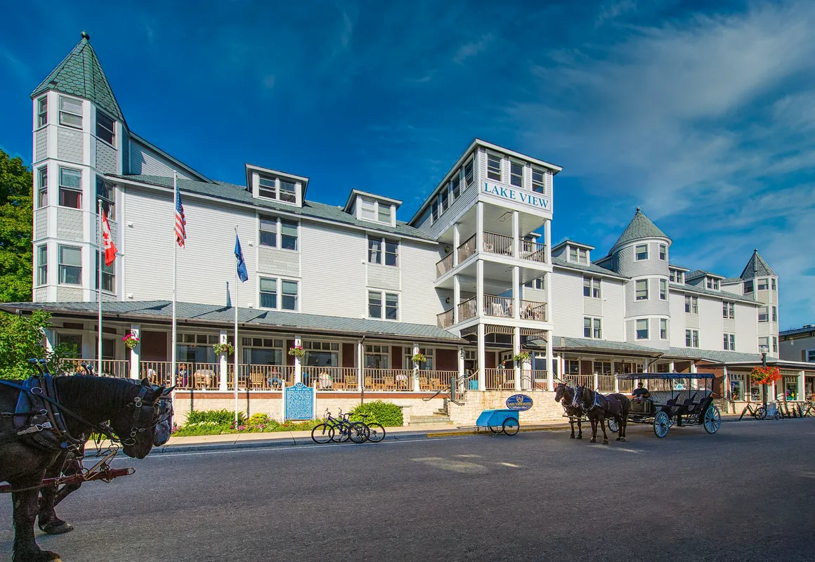 Lake View Hotel hotel hero