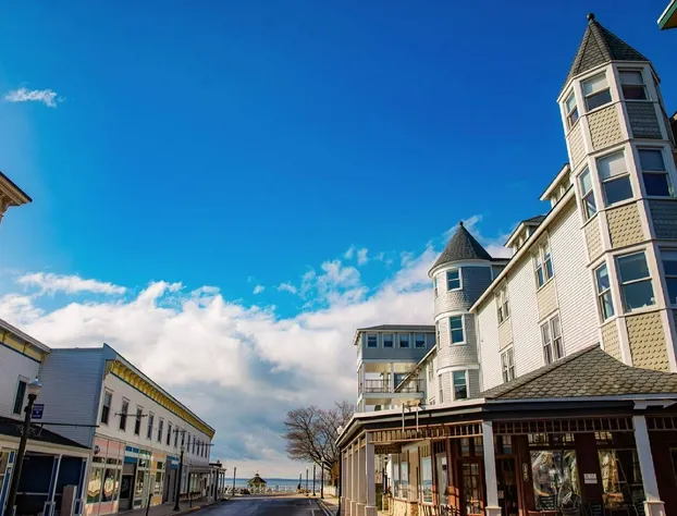 Lake View Hotel hotel detail image 1