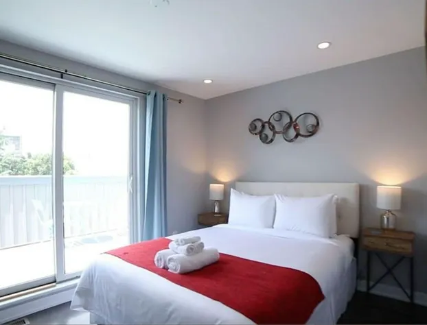 755 Unit D 2 Bedroom Home in Fairmont w Roofdeck & Balcony hotel detail image 4