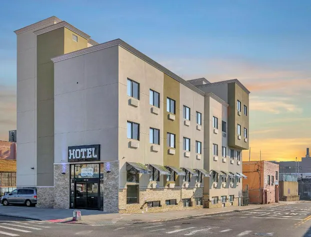 Hotel Pergola JFK Airport hotel detail image 3