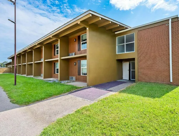 Montgomery Inn & Suites hotel detail image 2