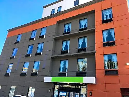 Magna Hotel hotel detail image 1